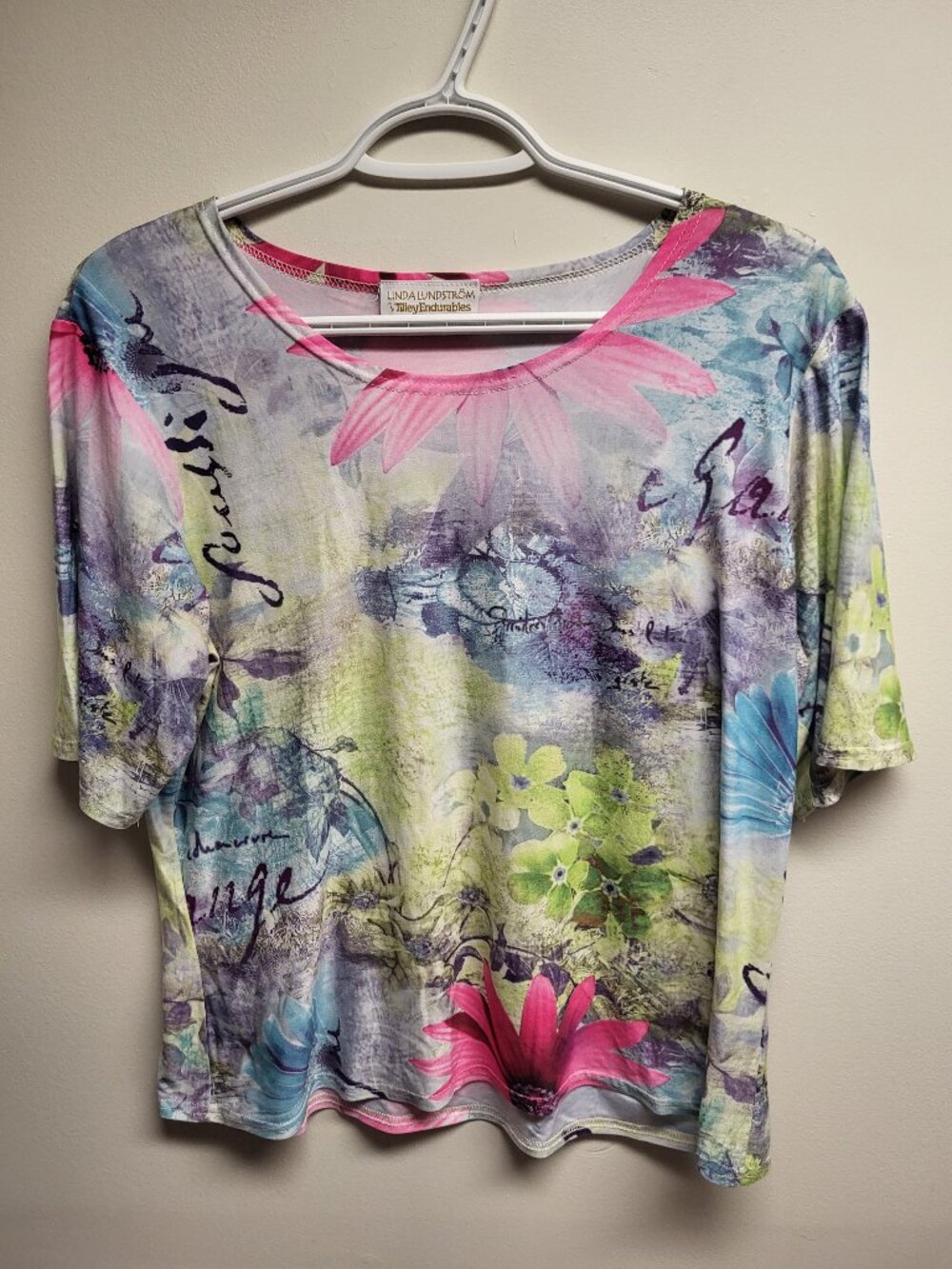 Linda Lundström Alley Endurables Women's Large Floral Top Made in Canada